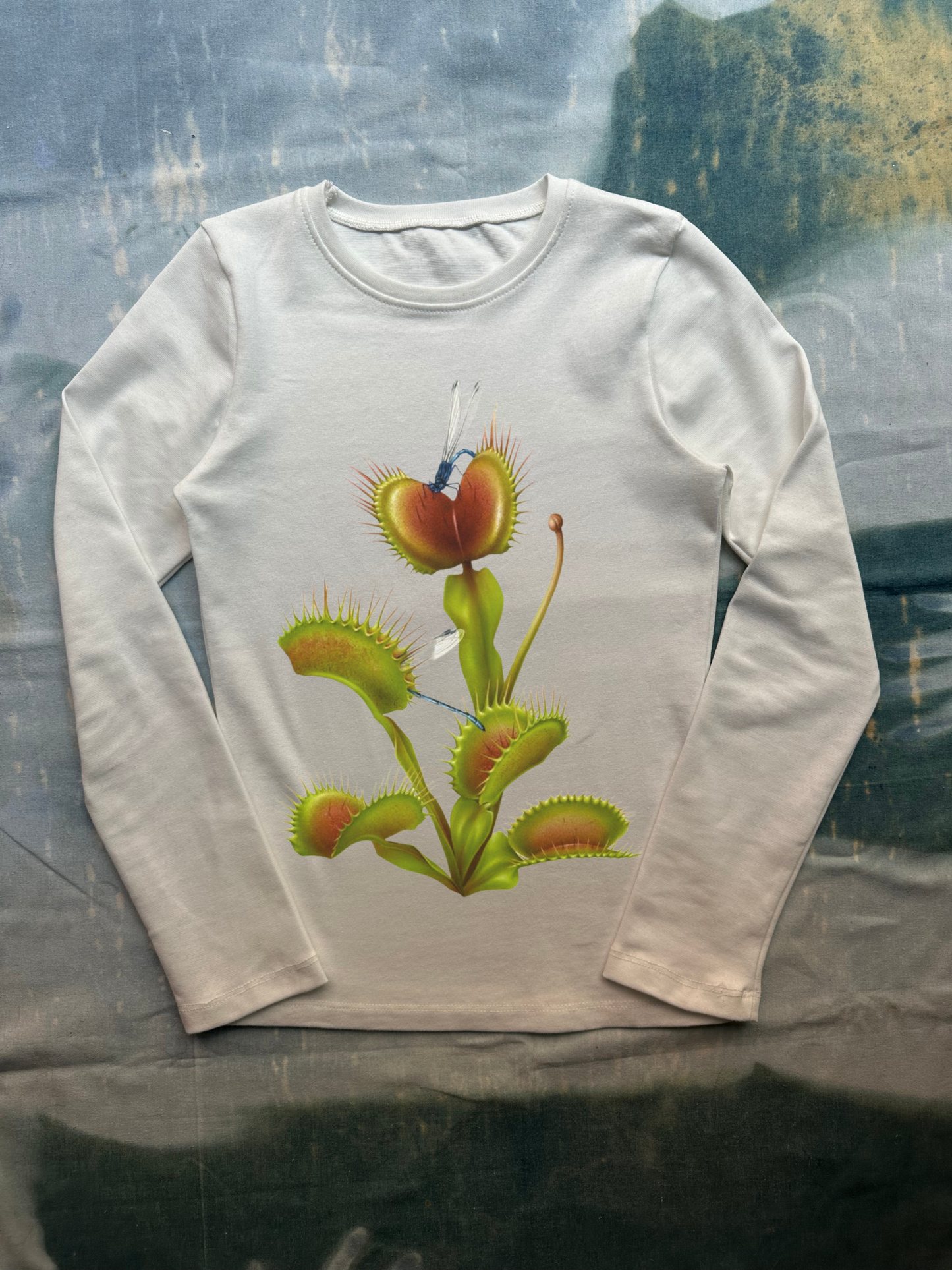 Venus Flytrap Printed Long Sleeve Tee | Botanical Vintage Illustration Top