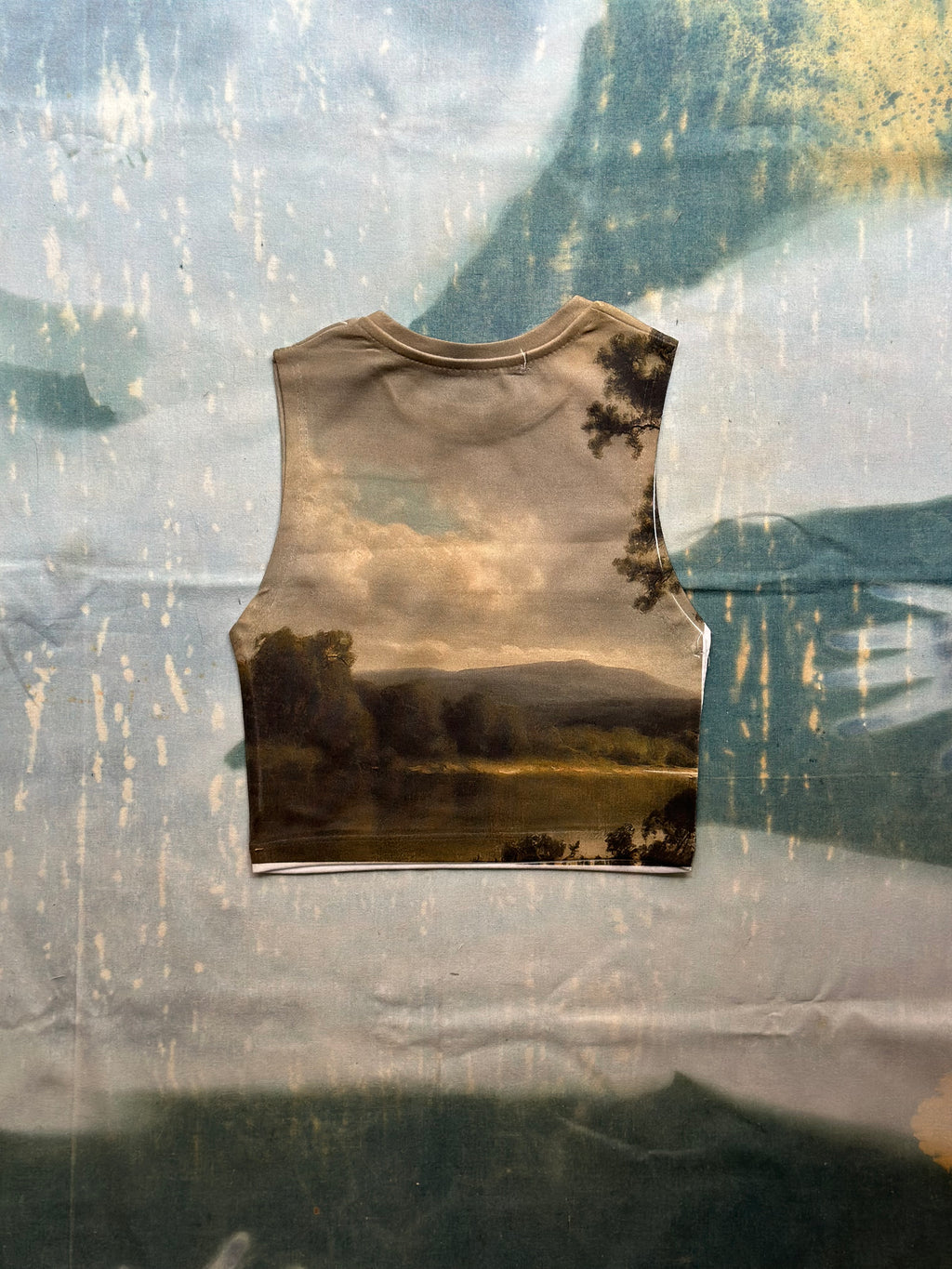 Landscape Super Crop Top Sale 155