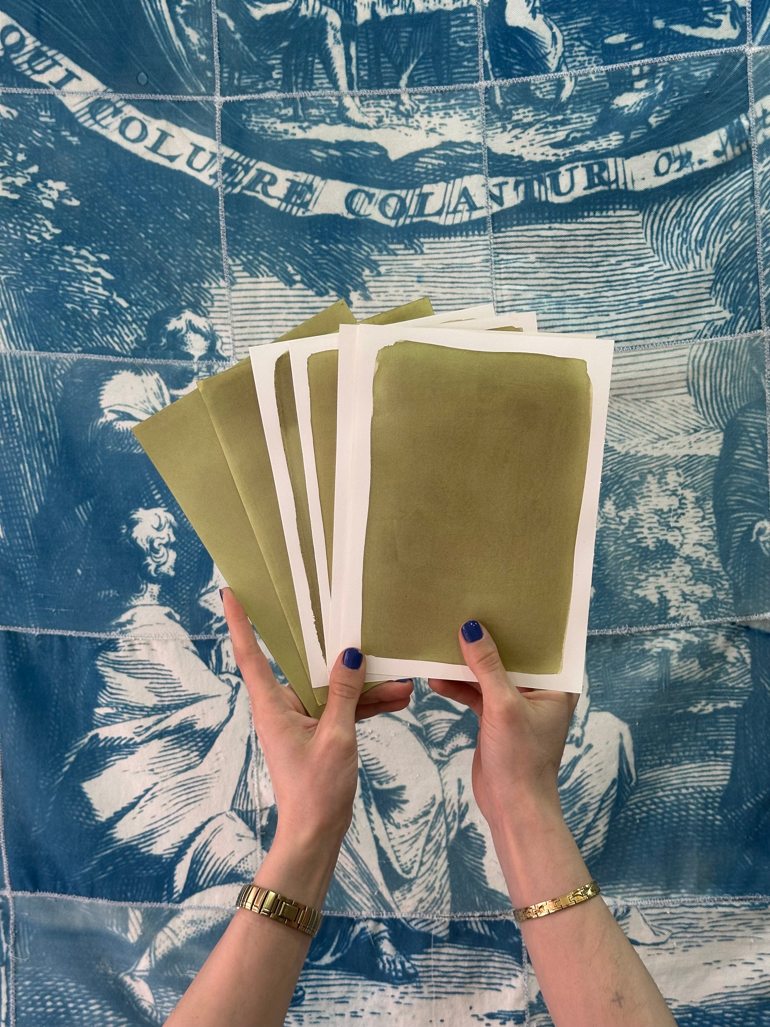DIY Cyanotype Kit - 6 Pre-Coated A5/A6 Sun Print Papers, 2 Transparencies & Guide