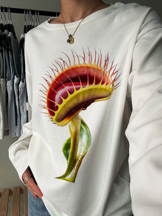 Venus Flytrap Oversize Long Sleeve White T-Shirt | Botanical Carnivorous Plant Print